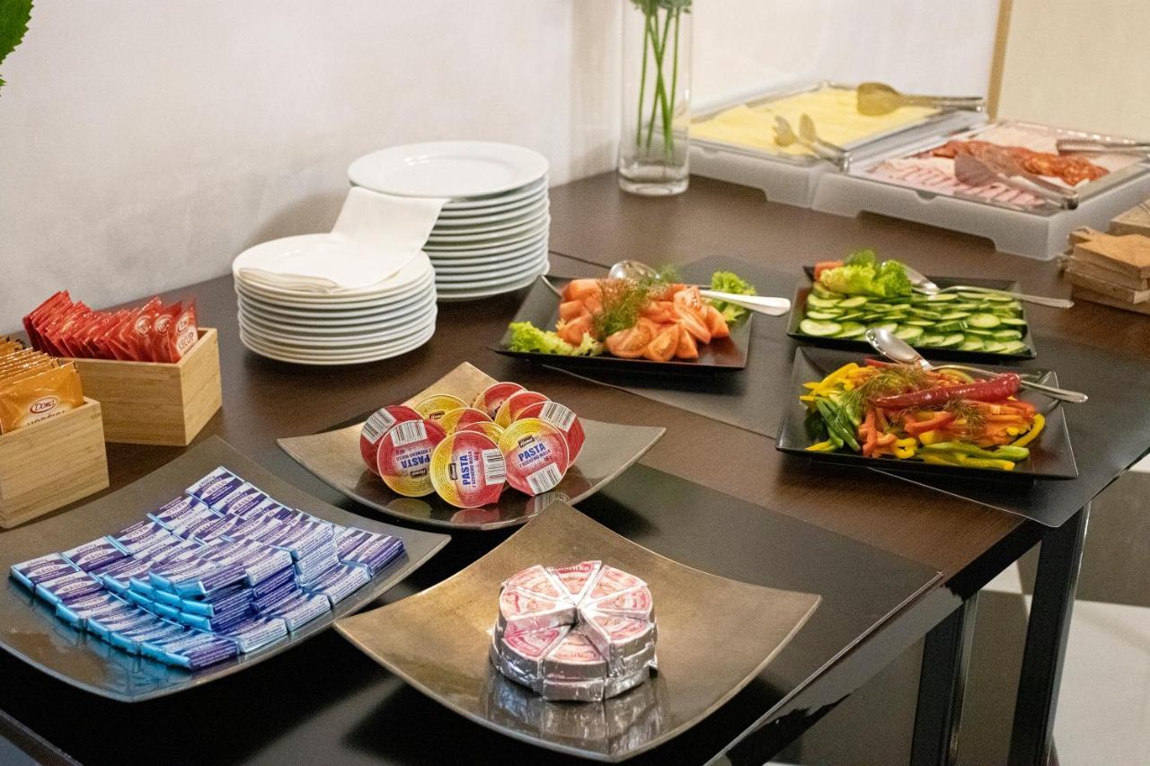 Hotel Capital With Private Wellness Nitra Eksteriør billede