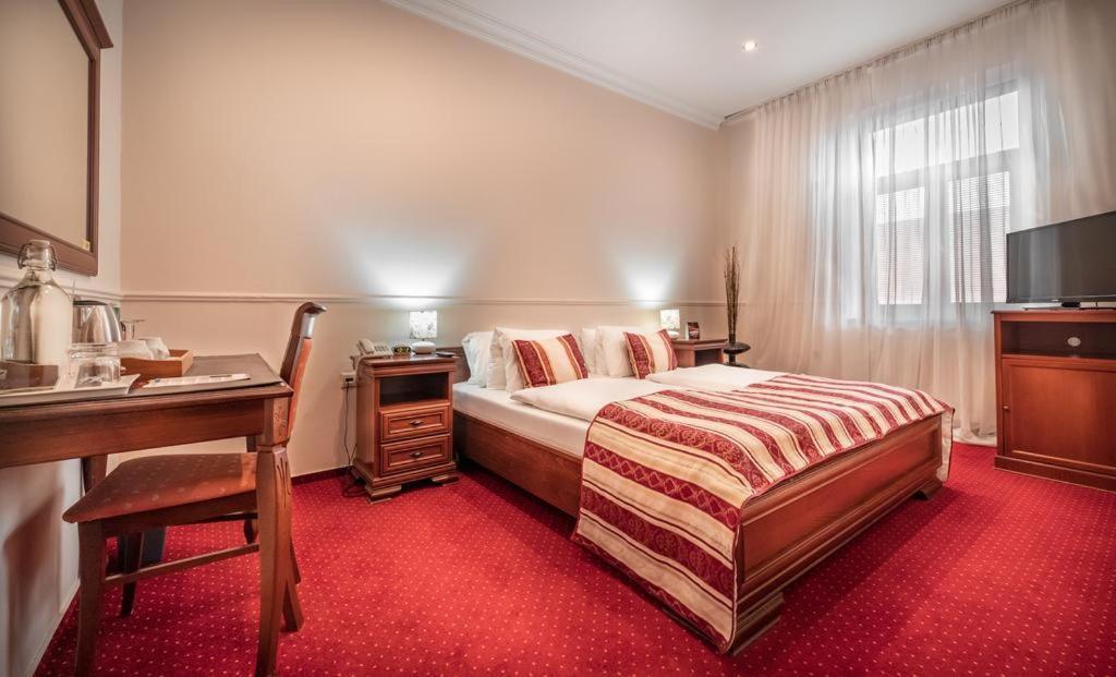 Hotel Capital With Private Wellness Nitra Eksteriør billede