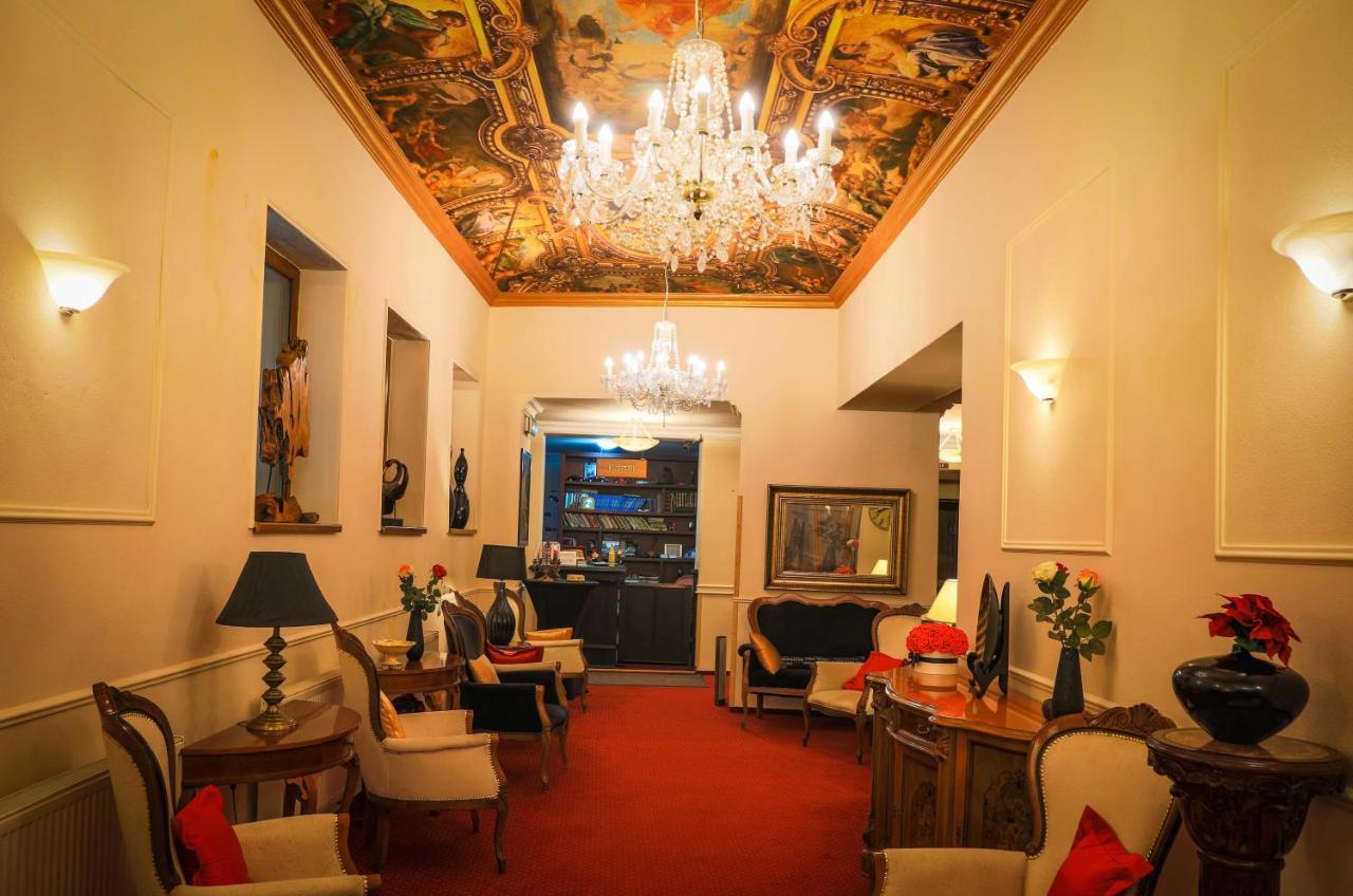 Hotel Capital With Private Wellness Nitra Eksteriør billede